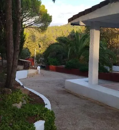 Bonita Casa Blanca En El Bosque. *