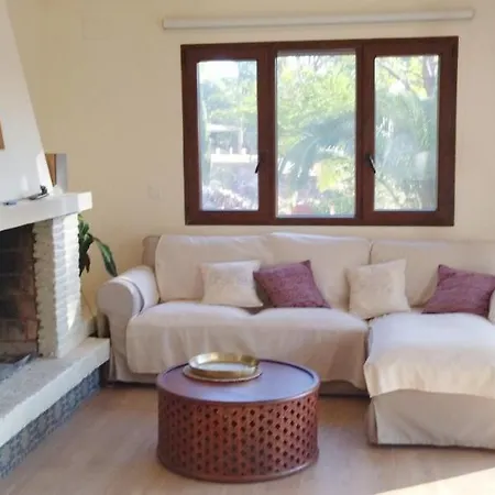 Bonita Casa Blanca En El Bosque. 코르도바