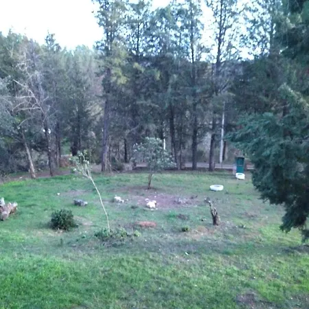 컨트리하우스 Bonita Casa Blanca En El Bosque.