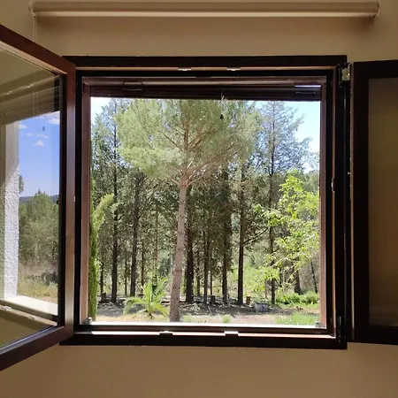 Bonita Casa Blanca En El Bosque. Cordoba