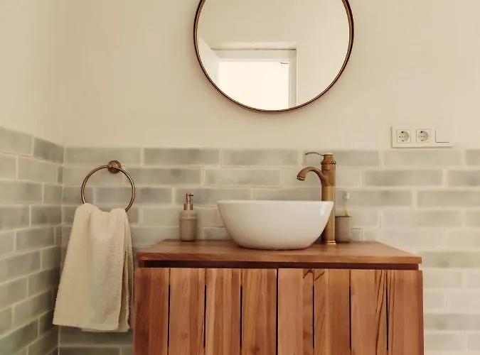 Bonita Casa Blanca En El Bosque. Cordova