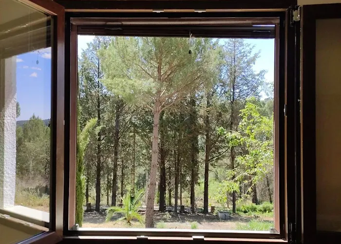 Bonita Casa Blanca En El Bosque. Cordova