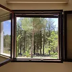 Bonita Casa Blanca En El Bosque. Cordoba